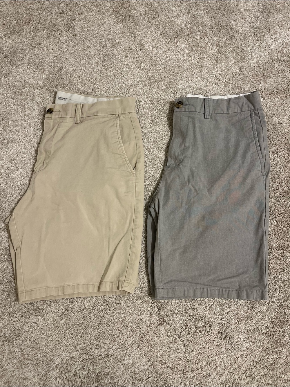Set Of 2 Old Navy Men’s Grey Khaki Ultimate Slim Shorts Sz 32 Casual 9” Inseam